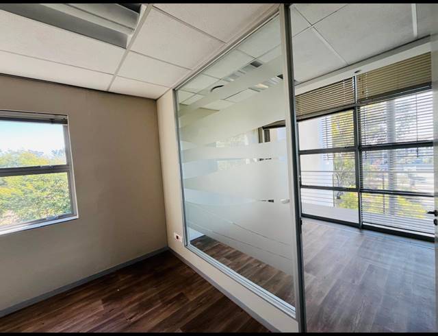 183M² OFFICE FOR SALE IN BROADACRES
